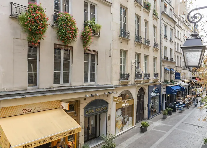 Charming Flat, Center Of דירה