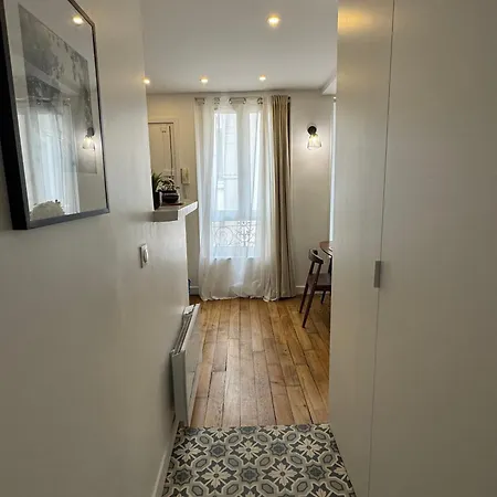 Charming Flat, Center Of *