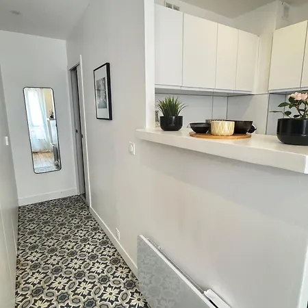 Apartment Charming Flat, Center Of Paris