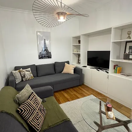 Charming Flat, Center Of