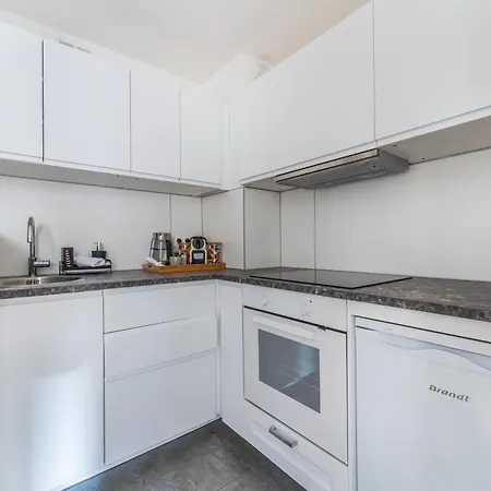 Appartement Charming Flat, Center Of Parijs