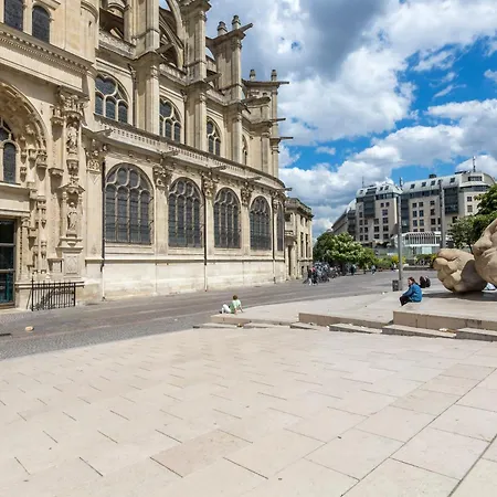 Charming Flat, Center Of