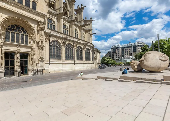 Charming Flat, Center Of