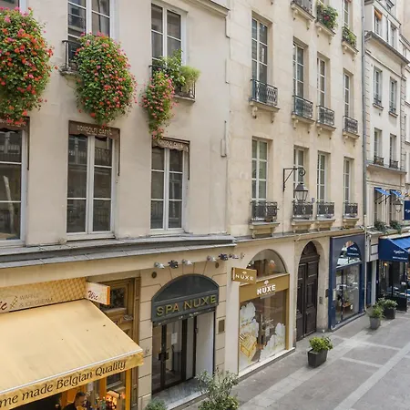 Charming Flat, Center Of Apartment