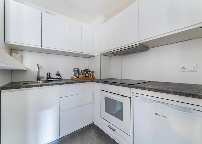 Apartment Charming Flat, Center Of Paris